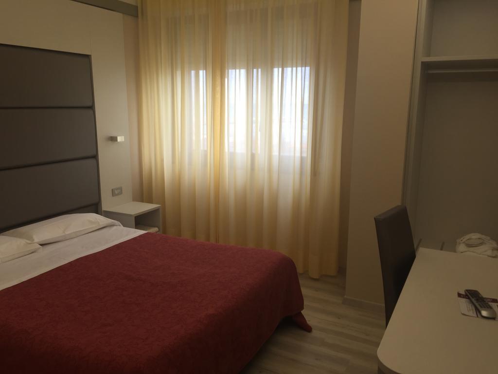 Hotel Elisabeth Due ฟาโน ภายนอก รูปภาพ